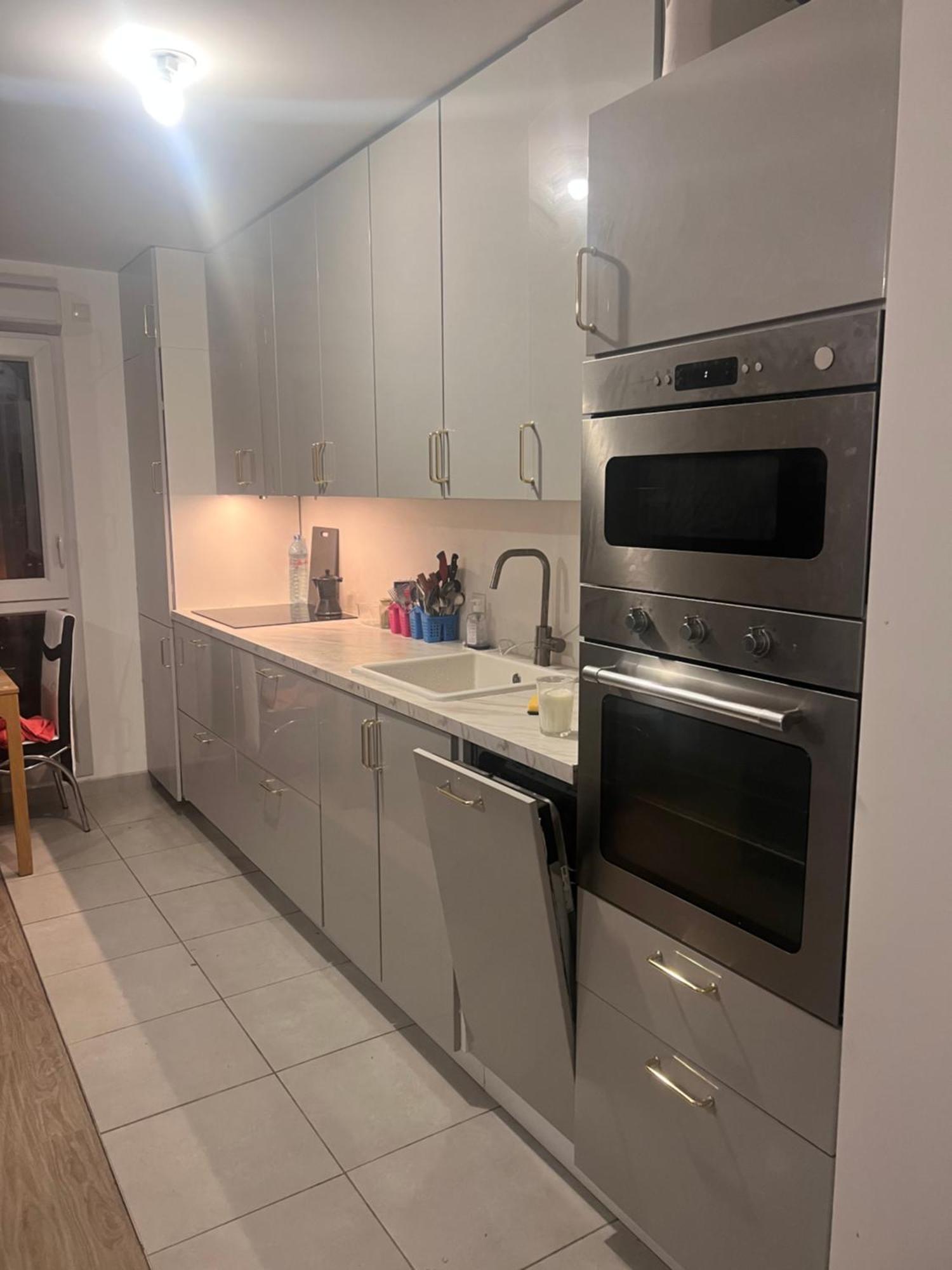 Chambre Individuelle Dans Un Appartement A 37 De Champs Elysees Сартрувил Екстериор снимка